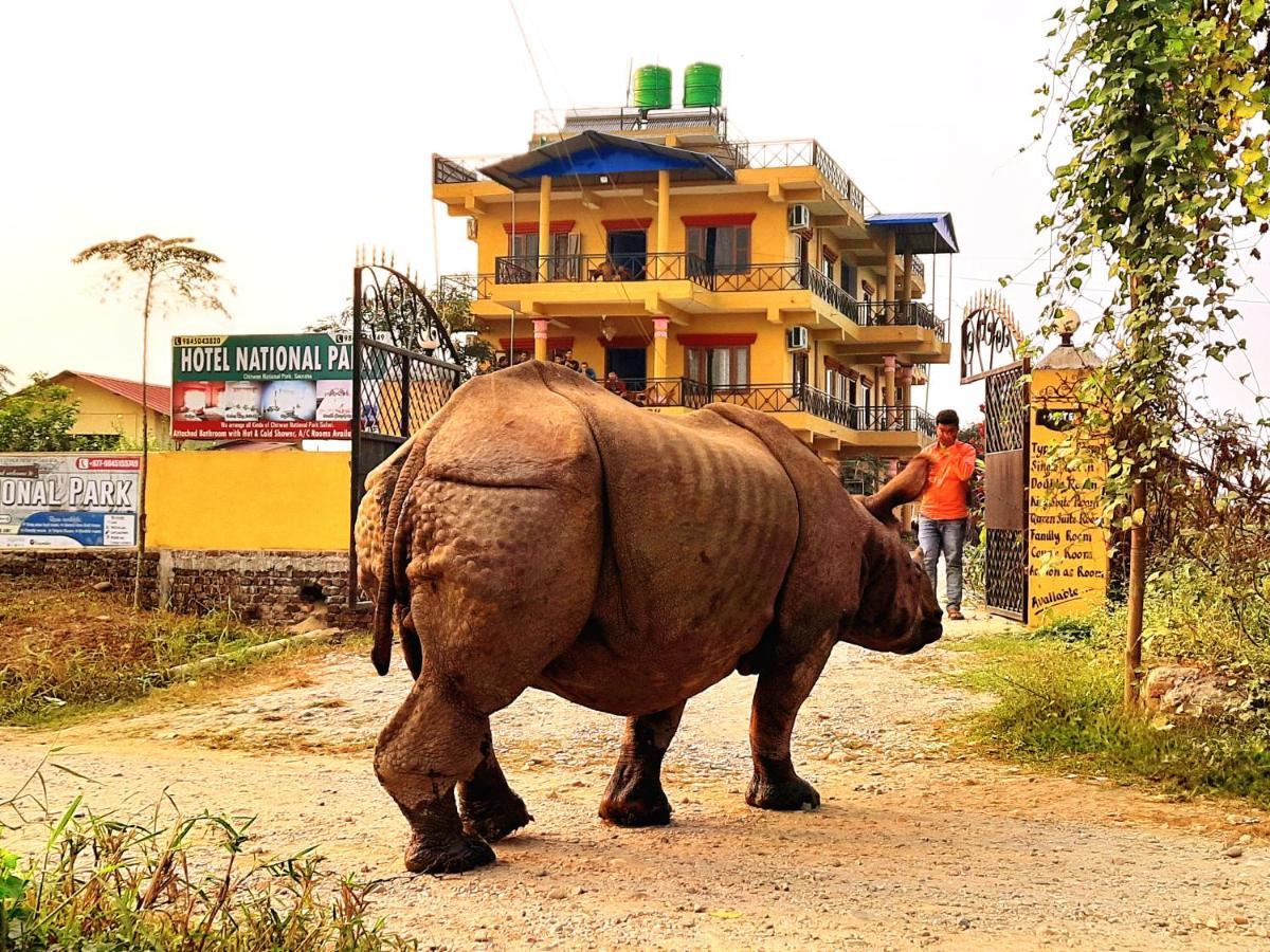 Hotel National Park Sauraha- Homely Stay And Peaceful Location With Jungle Safari Arrangements Экстерьер фото