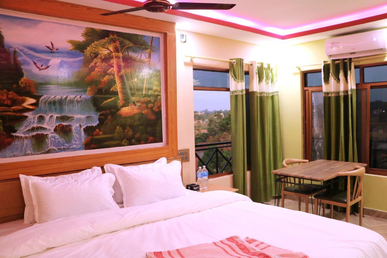 Hotel National Park Sauraha- Homely Stay And Peaceful Location With Jungle Safari Arrangements Экстерьер фото
